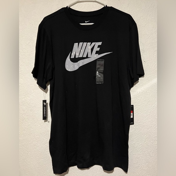 Men’s Nike Tee Size Large - Picture 1 of 3